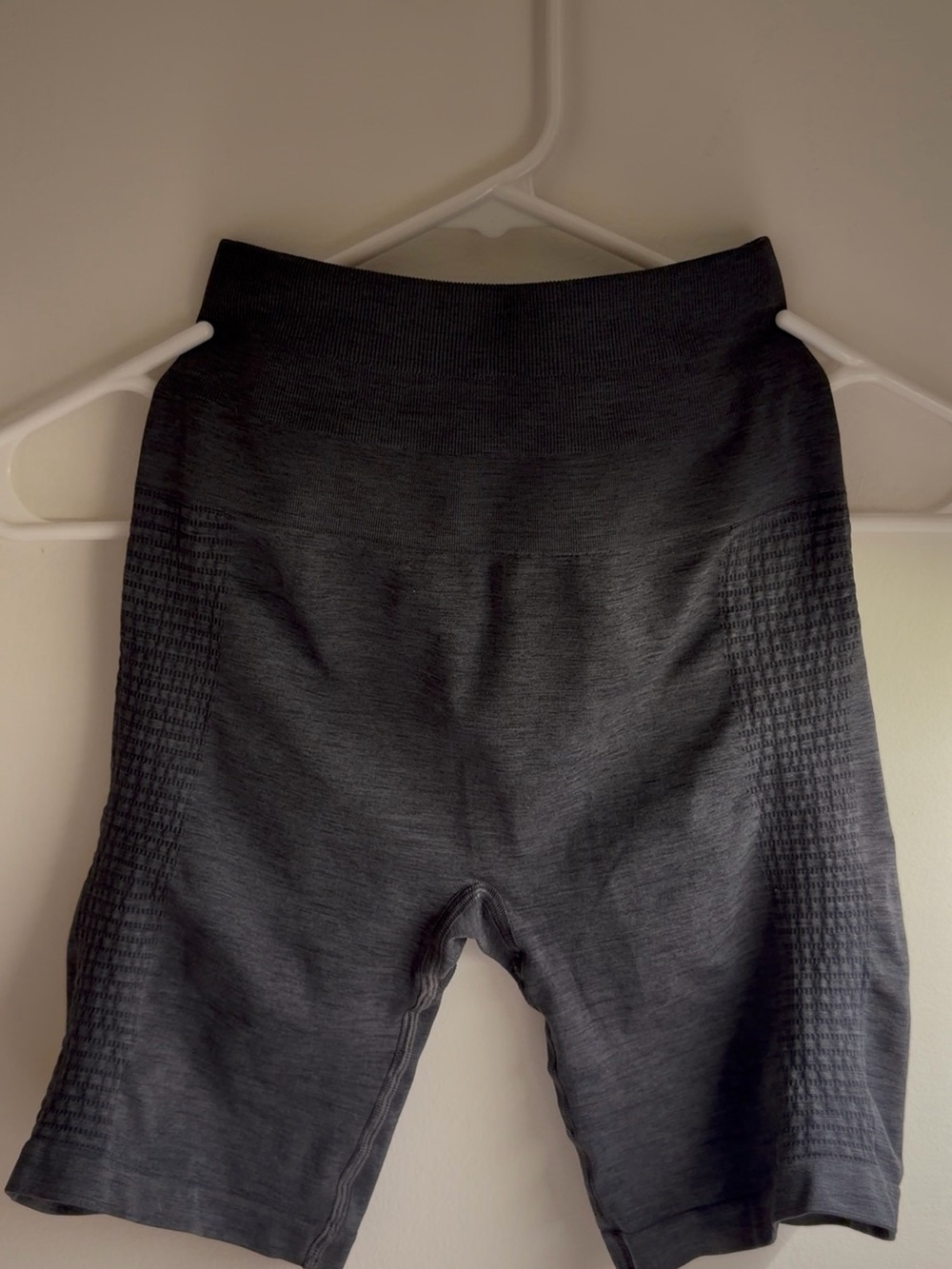 Alphalete biker shorts x2
